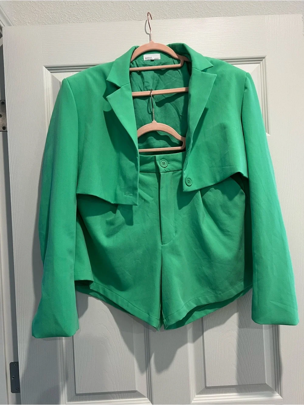 Terno High-Waist Green Women's Shorts and crop top style blazer